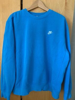 Nike Crewneck Sweatshirt Men’s large Blue Sportswear Sweatshirt